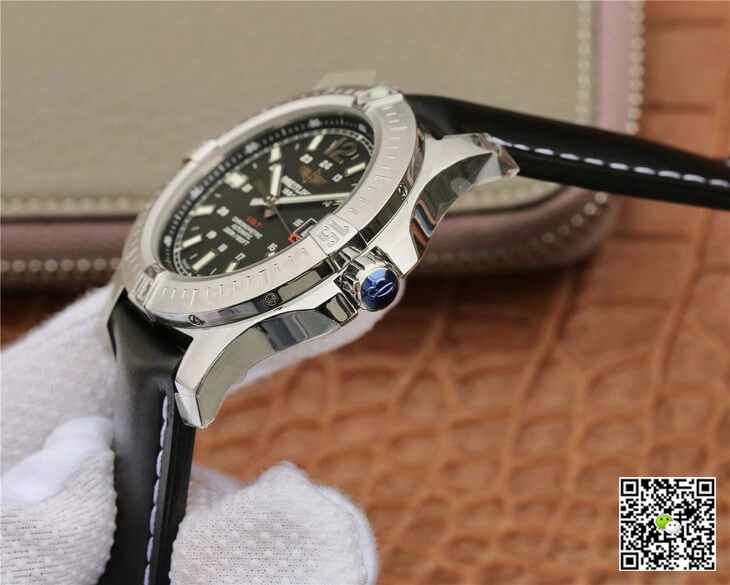 Breitling Colt Automatic A1738811 BD44 435X A20BA.1 GF Factory 1:1 Best Edition Replica Watch Black Strap